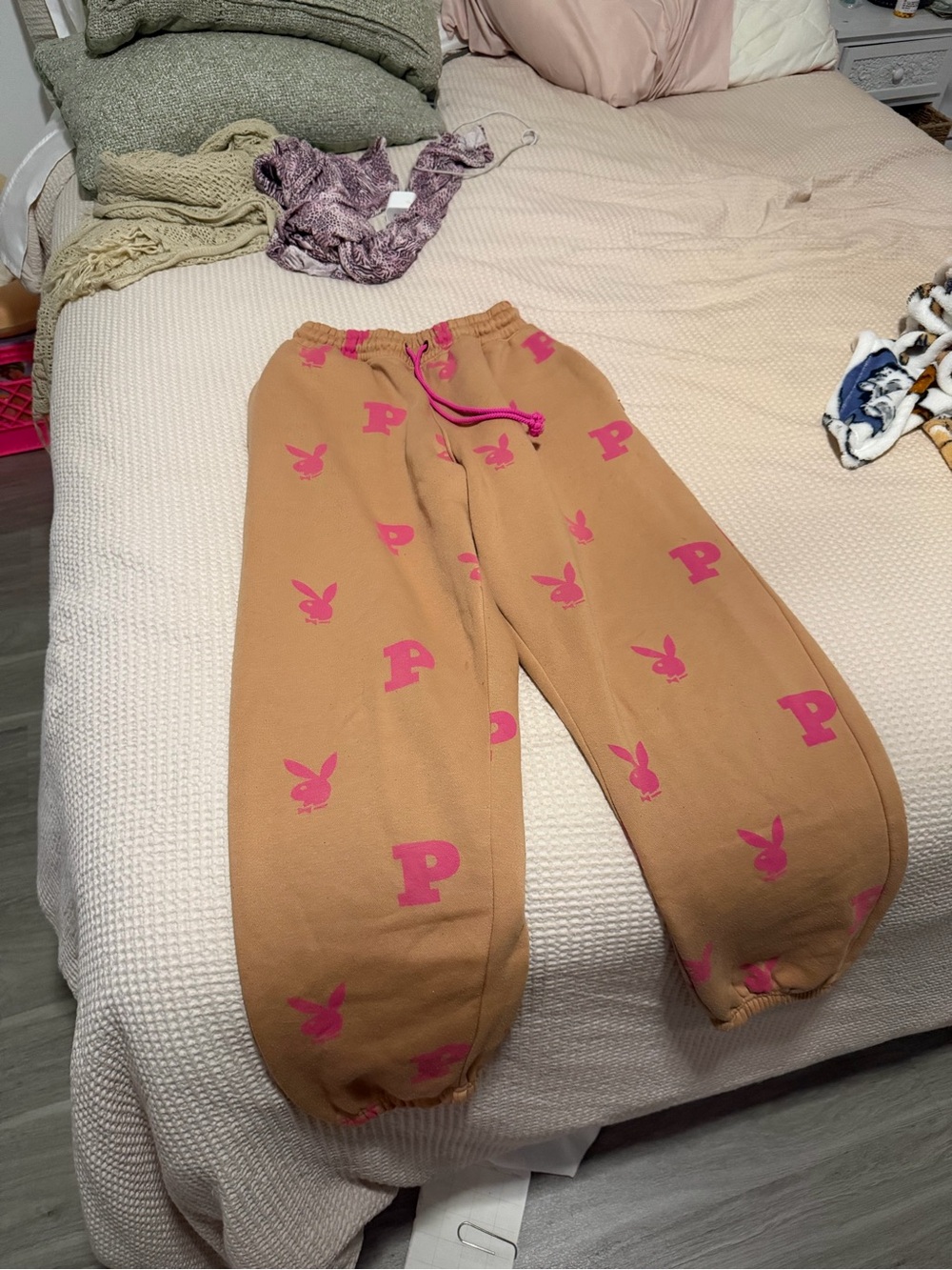 PLAYBOY Sweatpants - Picture 2 of 2